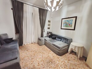 TV - Im Herzen von Rom freefastwifi by Interhome (Rome)