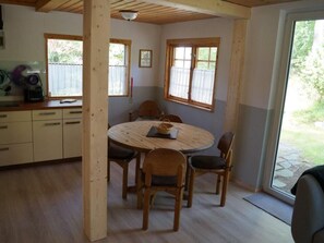 Dining - Toms Hütte by Interhome (Holsbybrunn)