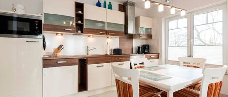 Fridge, microwave, oven, dishwasher