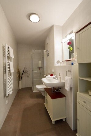 Bathroom - Ostseeblick 5 by Interhome (Baabe)
