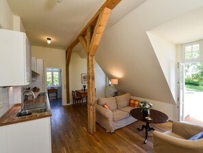 Interior - Wohnung im zweiten Obergeschoss des Gutshauses by Interhome (Gingst)