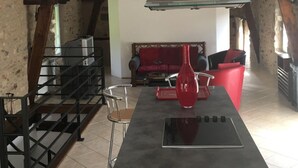 Unclassified image, 4 of 24, button - Familienhaus by Interhome (Beynat)