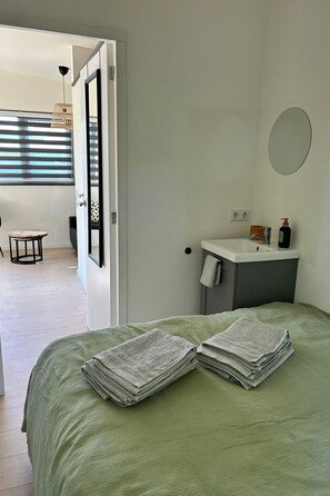 Internet - Winziges Sonnenhaus by Interhome (Heinkenszand)