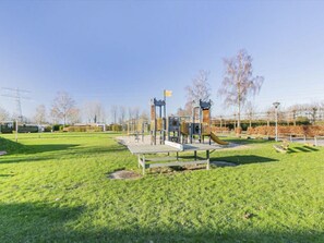 Children’s area - Winziges Sonnenhaus by Interhome (Heinkenszand)