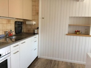 Fridge, microwave, oven, cookware/dishes/utensils - Hirschli by Interhome (Heiden)