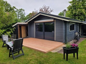 Terrace/patio - Knusperhaus by Interhome (St. Maartensvlotbrug)