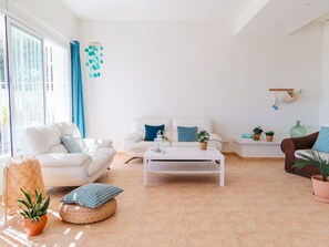 TV - Lemon Azul by Interhome (Lloret de Mar)