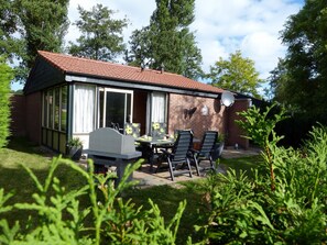 Outdoor dining - Groenhart by Interhome (Dirkshorn)
