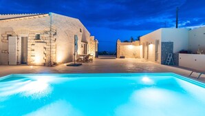 Pool - Zwei Einheiten, Luxus, Schwimmbad, Gemüsegarten by Interhome (Menfi)