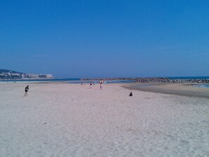 Beach - Maisonettewohnung mit Terrasse und Ausblick by Interhome (Cornillon)