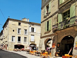Outdoor dining - Ferienvilla "nonalela" mit privatem Pool by Interhome (Uzès)