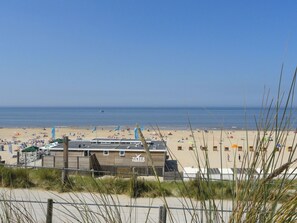 Beach - Sommerhaus "De Zeester" by Interhome (Egmond aan Zee)