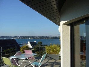Outdoor dining - "Kermajo" in Strandnähe by Interhome (Plougastel-Daoulas)