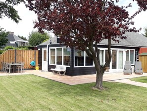 Outdoor dining - am Meer in Zeeland by Interhome (Stavenisse)