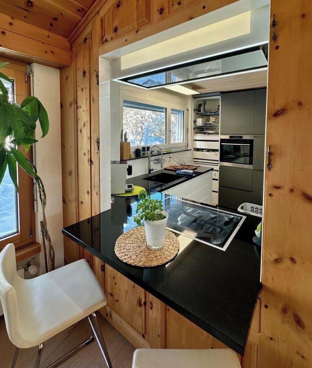 Kühlschrank, Ofen, Geschirrspüler, Kochgeschirr/Geschirr/Besteck