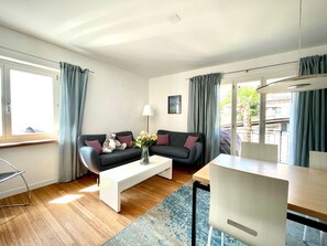 TV - Casa Beatrice by Interhome (Ronco sopra Ascona)
