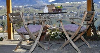 Seeblick by Interhome