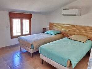 Internet - Lou Pitchot Maximénet Le cerf by Interhome (Buis-les-Baronnies)