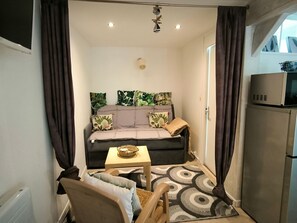 TV - Unterkunft 4 Escapade Normande Les Althéas by Interhome (Villers sur mer)