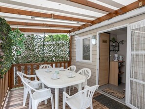 Outdoor dining - Mobilheim 3 chambres, klettern, Ll by Interhome (Saint Jean de Monts)