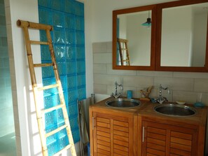 Interior - Robinson-Villa mit Meerblick, 50m vom Strand entfernt by Interhome (Denneville)