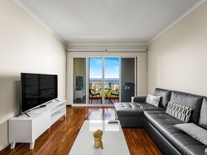 TV - Tulipa Apartment Top by Interhome (Madeira/Funchal)