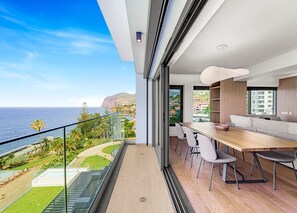 Outdoor dining - Wohnung "Aqua Luxe Wohnung" by Interhome (Madeira/Funchal)