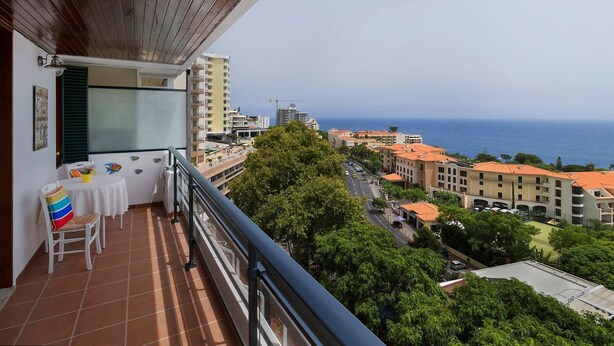 Property grounds - Wohnung mit Balkon und Aussicht in São Martinho by Interhome (Madeira/Funchal)