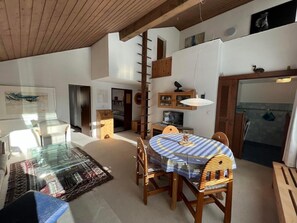 Dining - Chesa Arettas by Interhome (Bever)