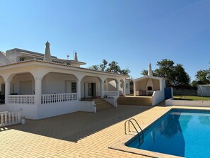 A heated pool - Anwesen mit eigenem Pool by Interhome (Boliqueime)