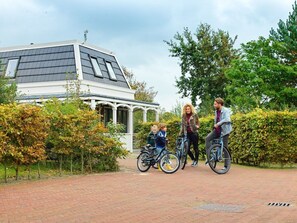 Property grounds - mit Wallbox by Interhome (Noordwijk)