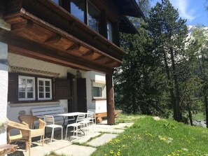 Outdoor dining - Chesa Bindschedler by Interhome (St. Moritz)