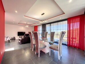 Dining - Traumhaus 2, von LSAMadeira by Interhome (Arco da Calheta)
