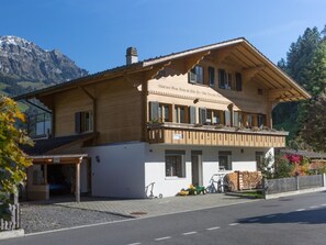 Esterni