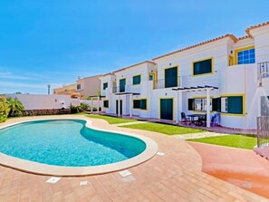 Pool - mit Terrasse by Interhome (Bensafrim)