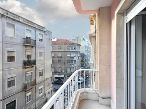 Property grounds - Liverpool Antic by Interhome (Lisbon)