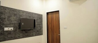 Hotel Grand Sapphire Dahod