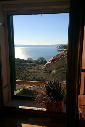 Interior - Anwesen mit Blick auf das Wasser by Interhome (Podgora)