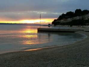 Beach - Anwesen mit Blick auf das Wasser by Interhome (Podgora)