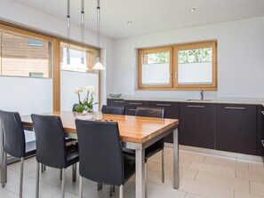 Dining - Top Ferienwohnung Monte Rosa (SkiIn/SkiOut) by Interhome (Zermatt)