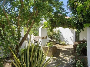 Property grounds - Historisches Haus in der Nähe des historischen Dorfes von Óbidos by Interhome (Obidos)