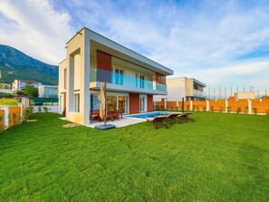 Exterior - Modern eingerichtete Villa Ingrid mit beheiztem Pool by Interhome (Kaštel Gomilica)