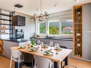 Dining - Villa Olea- Pool, Grill, Nähe Flughafen Split by Interhome (Kaštel Sućurac)