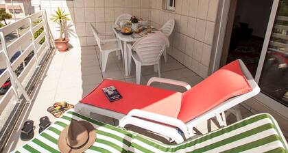 Erholung am Meer mit kostenlosem Privatparkplatz by Interhome
