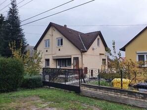 Exterior - Wohnung in Fonyód mit Grill und Garten by Interhome (Fonyód)