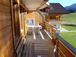 Outdoor dining - Gilbach Haus C by Interhome (Adelboden)