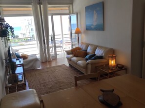 DVD player - "Peixes" mit Blick auf das Wasser by Interhome (Portimão)