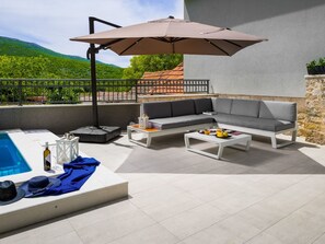 Bain à remous extérieur