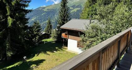 Chalet GlĂŒcksfall by Interhome