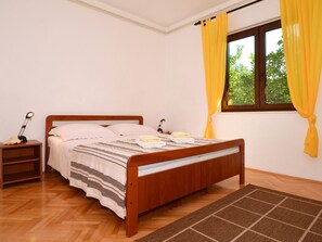 Internet - in Slatine mit Garten und Terrasse by Interhome (Trogir/Slatine)